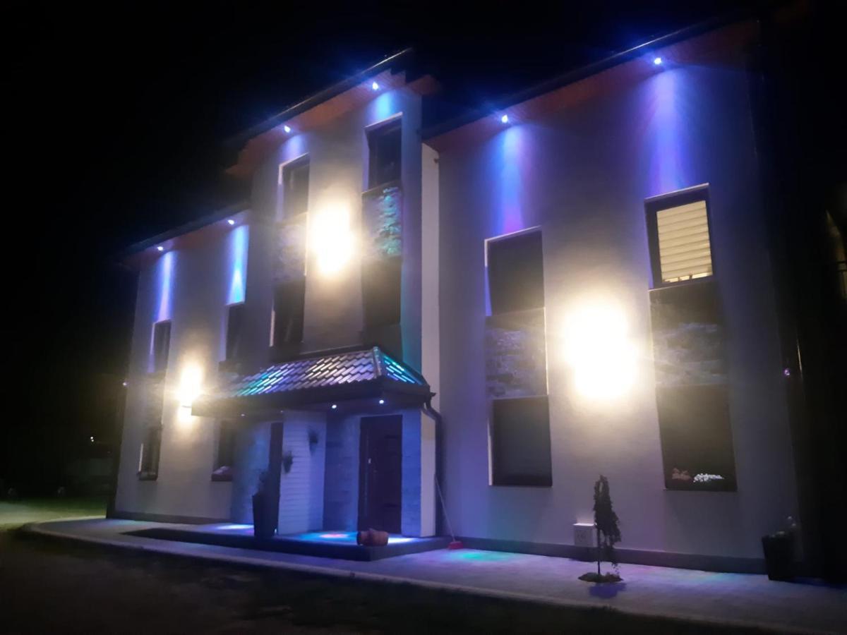 Villa Laguna Рева Экстерьер фото